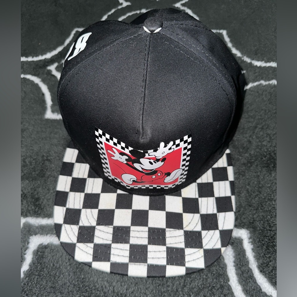 Mickey Mouse SnapBack - Picture 4 of 4